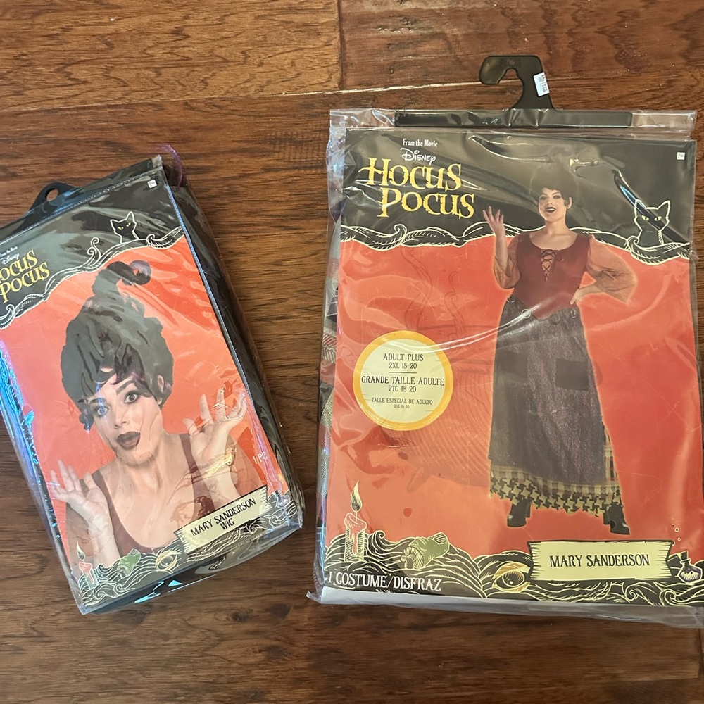 Disney Hocus Pocus Mary Sanderson Costume & Wig